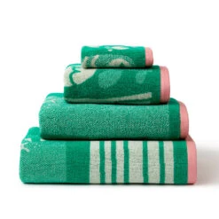 Donna Wilson Birds And Bees Bath Towel Set