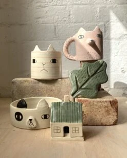 Donna Wilson X Cécile Dumetier Digby Dog Shaped Bowl - Donna Wilson X Cécile Dumetier 7 Donna Wilson X Cécile Dumetier Digby Dog Shaped Bowl - Donna Wilson X Cécile Dumetier -Donna Wilson Store Ceramic Donna Wilson x Cecile Dumetier 1 scaled 1