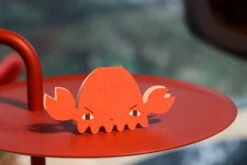 Donna Wilson Crabbie Cut-Out Card -Donna Wilson Store CrabbyCutoutCard S1 SS25 Lottie LoRes