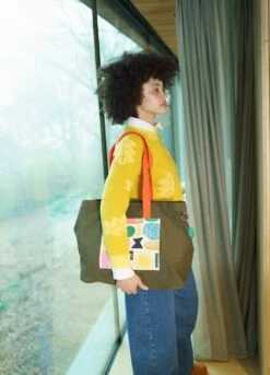 Donna Wilson Large Doodle Cotton Shopper -Donna Wilson Store DoodleCottonShopper FaunaSweater S1 SS25 Heks LoRes