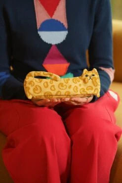 Donna Wilson Lenny Leopard Pencil Case -Donna Wilson Store LeopardPencilCase S1 SS25 Heks LoRes