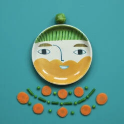 Donna Wilson Roddy Plate -Donna Wilson Store ceramics Roddy hat 2 1000