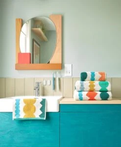 Donna Wilson Mixed Fizz Hand & Bath Towel Set -Donna Wilson Store fizztowelset2 1